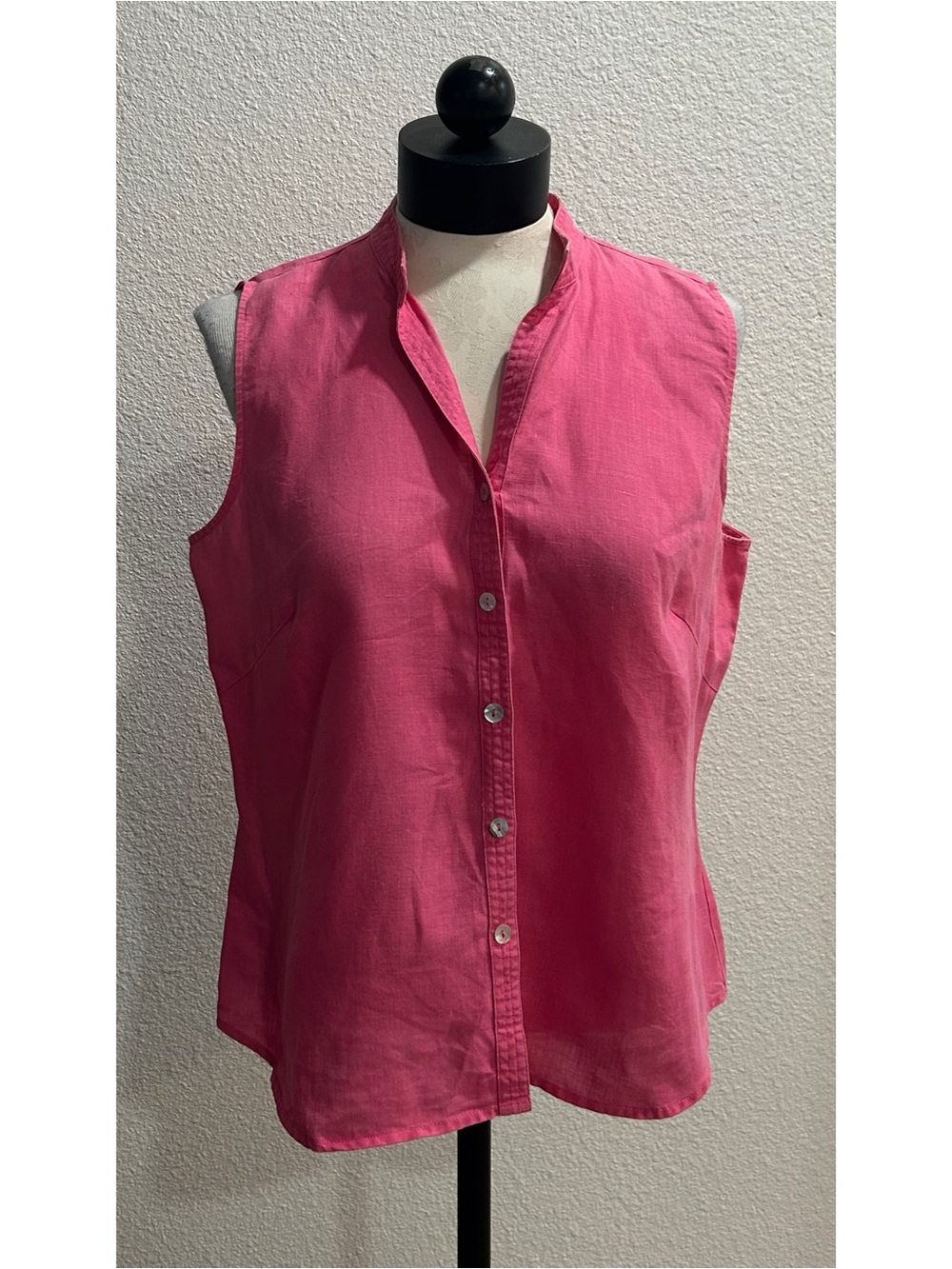 Richard Malcolm Women’s Irish Linen Pink Sleeveless Buttonup Shirt Size Large